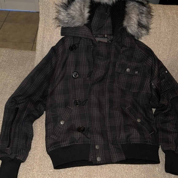 Hurley Women’s Fur Collar Hooded Winter Jacket. Shell 55% Cotton, 45% Polyester - Picture 2 of 7